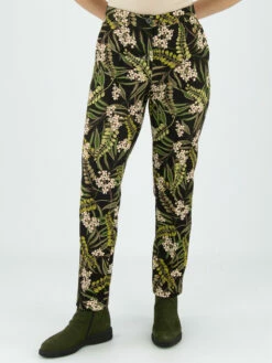 Marc Cain VC 81.63 J37 Pantalons Groen -PENNINKHOF MODE Winkel 100002347 2