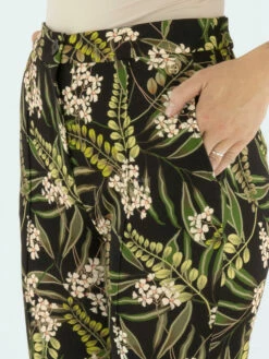 Marc Cain VC 81.63 J37 Pantalons Groen -PENNINKHOF MODE Winkel 100002347 8