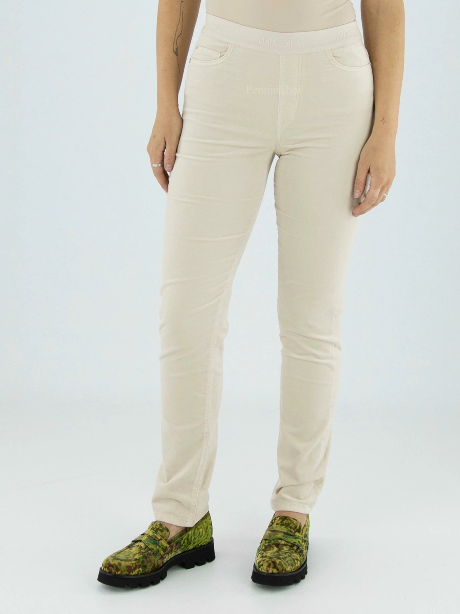 Marc Cain VC 81.15 W48 Pantalons Beige 4 Marc Cain VC 81.15 W48 Pantalons Beige - Afbeelding 2