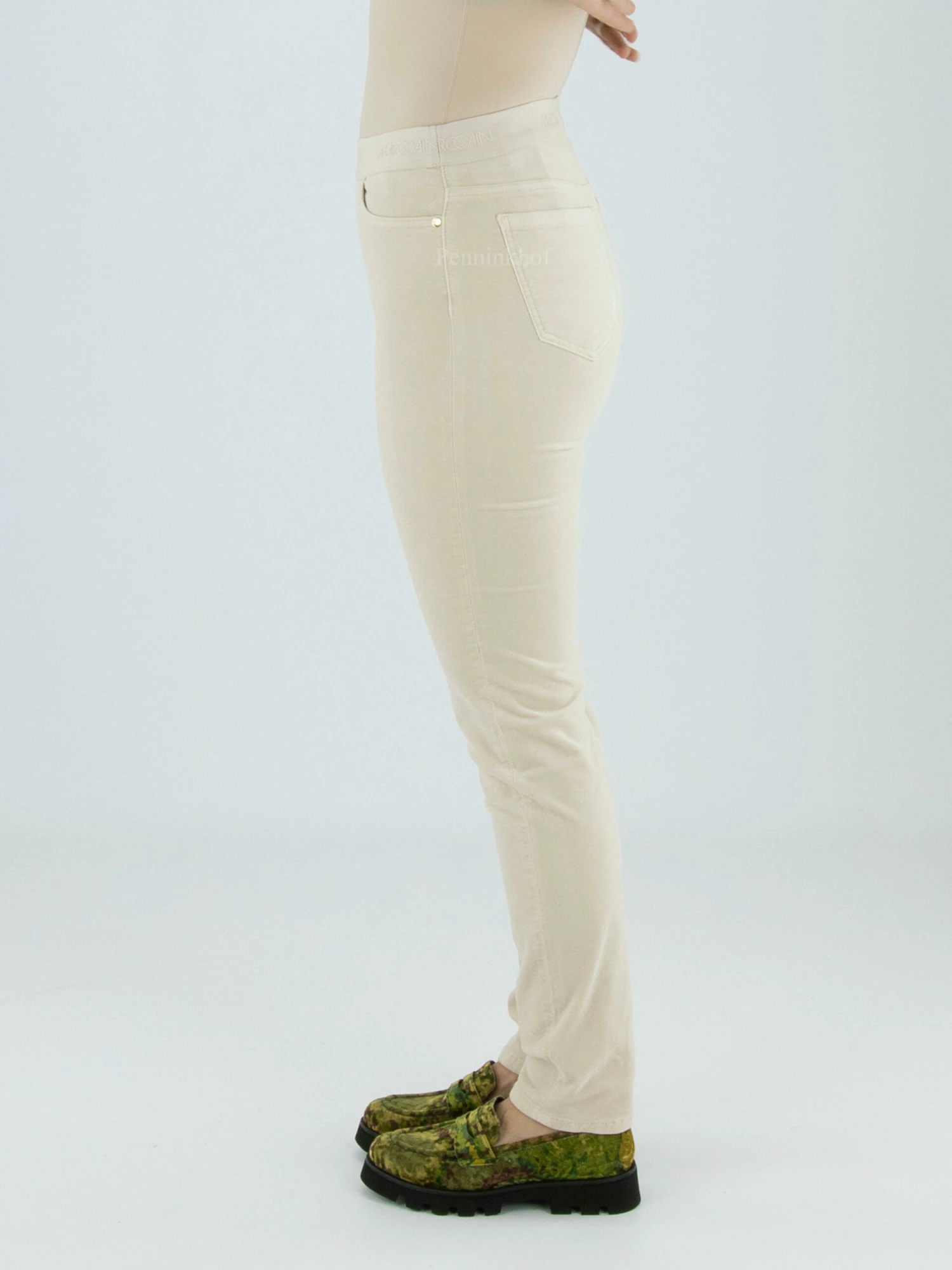Marc Cain VC 81.15 W48 Pantalons Beige 5 Marc Cain VC 81.15 W48 Pantalons Beige - Afbeelding 3