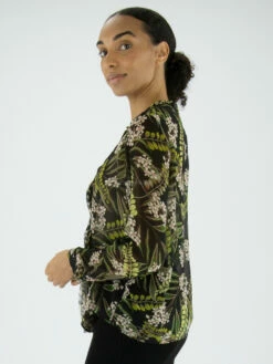 Marc Cain VC 51.52 W87 Blouse Groen 13 Marc Cain VC 51.52 W87 Blouse Groen -PENNINKHOF MODE Winkel 110000728 3