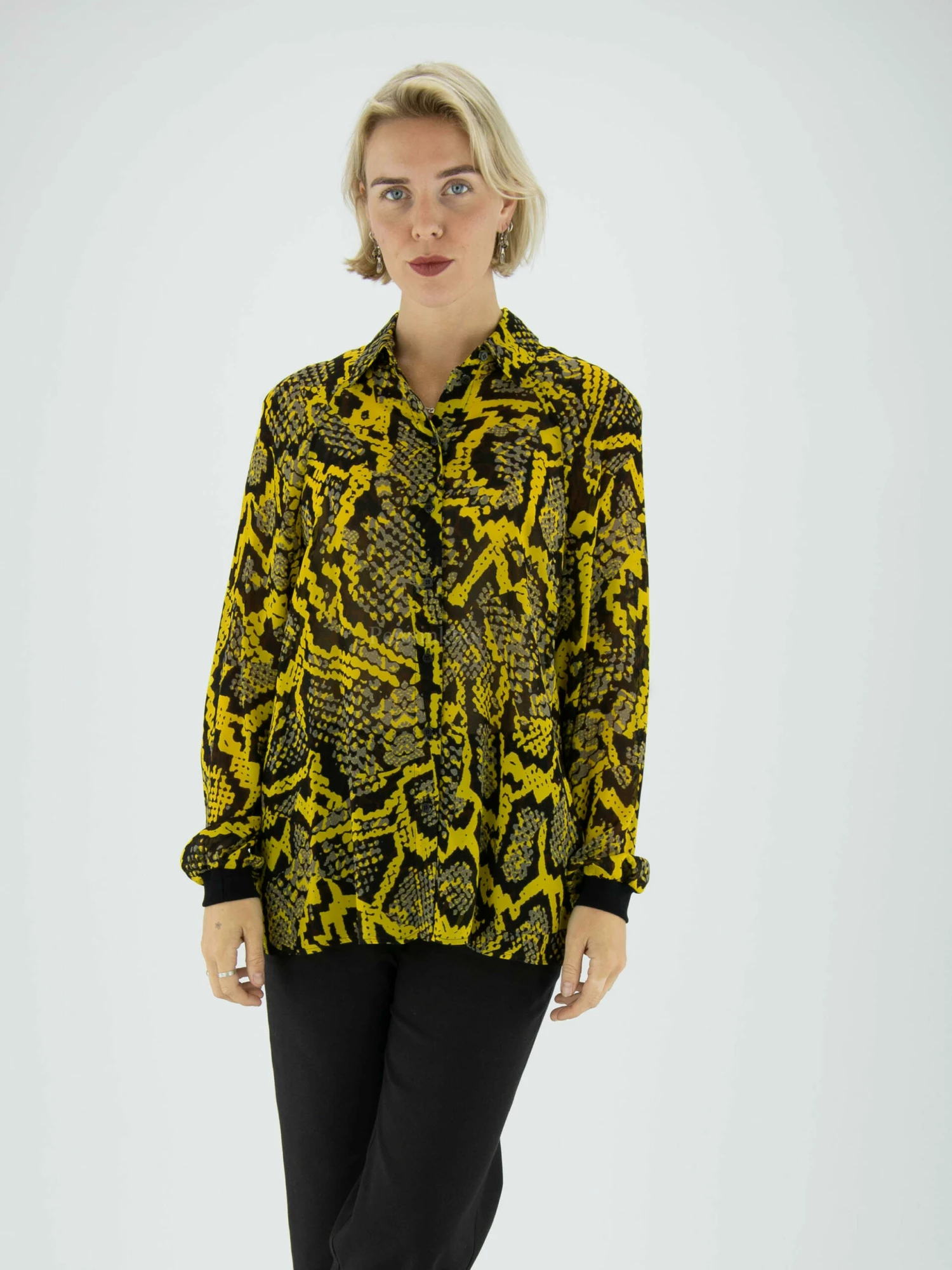 Marc Cain VS 51.21 W25 Blouse Geel 4 Marc Cain VS 51.21 W25 Blouse Geel - Afbeelding 2