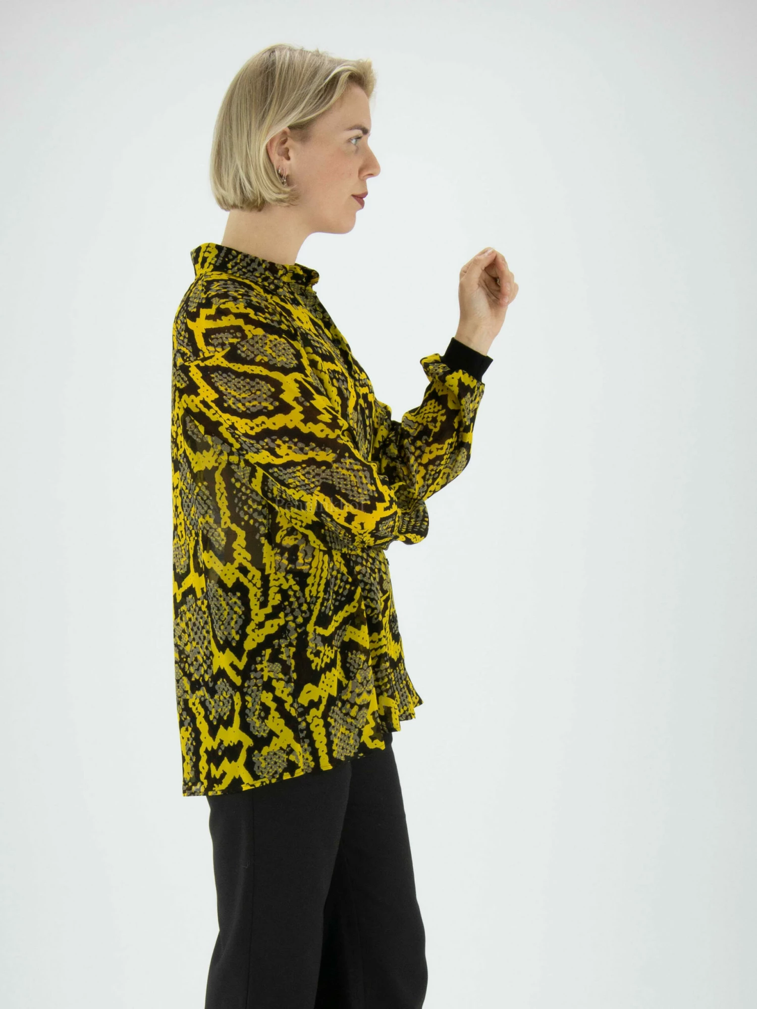 Marc Cain VS 51.21 W25 Blouse Geel 7 Marc Cain VS 51.21 W25 Blouse Geel - Afbeelding 5