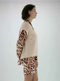 Marc Cain VS 42.01 M18 Tops Beige -PENNINKHOF MODE Winkel 134000063 5