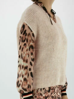 Marc Cain VS 42.01 M18 Tops Beige -PENNINKHOF MODE Winkel 134000063 8