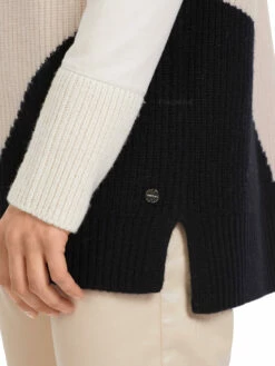 Marc Cain VC 42.01 M62 Tops Beige -PENNINKHOF MODE Winkel 134000067 4