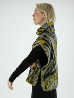 Marc Cain VS 42.05 M22 Tops Geel -PENNINKHOF MODE Winkel 134000068 3