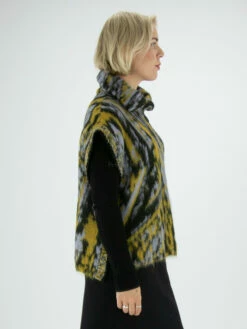 Marc Cain VS 42.05 M22 Tops Geel -PENNINKHOF MODE Winkel 134000068 5