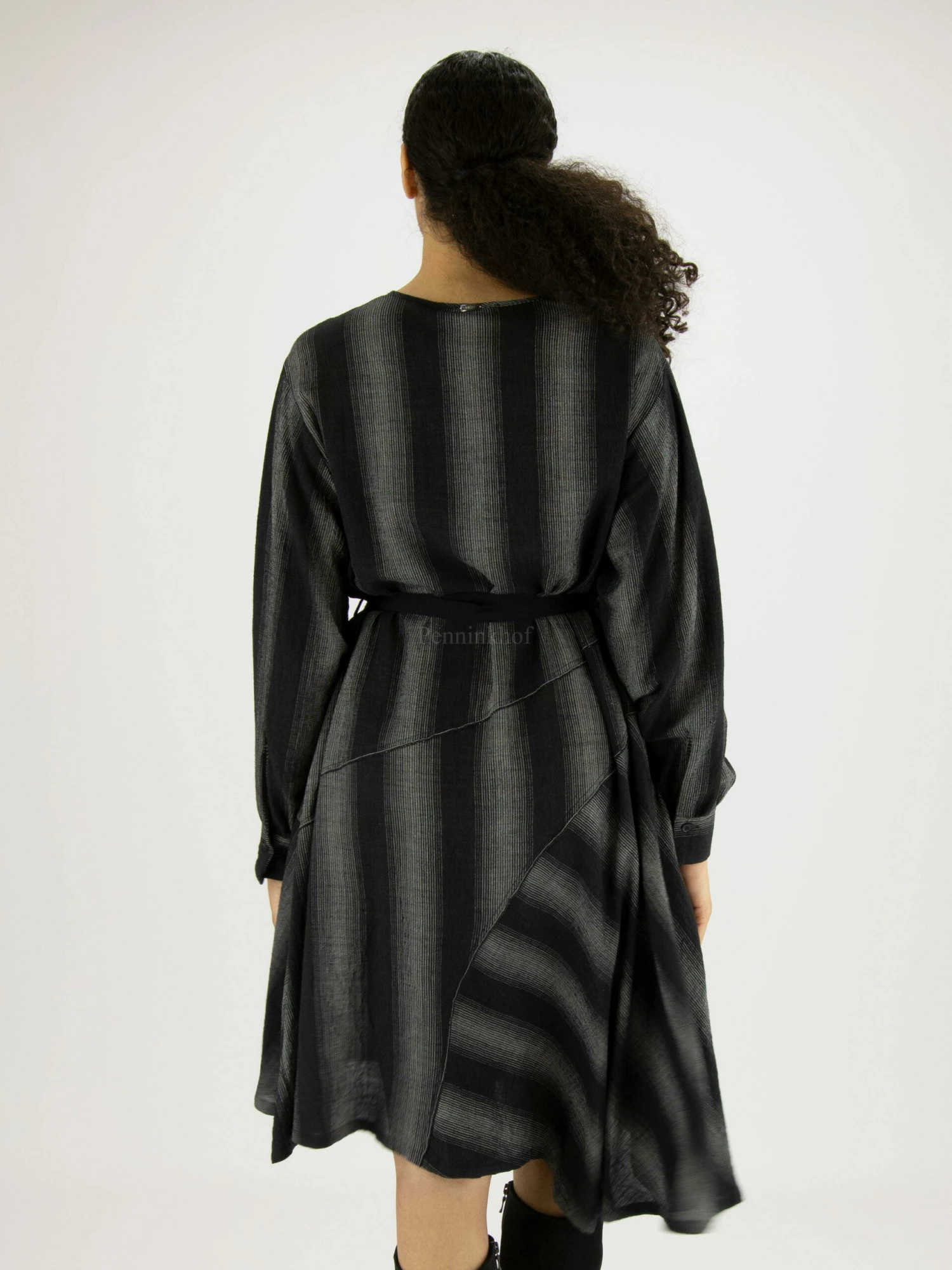 High LIMITLESS 721602 Jurken Zwart 6 High LIMITLESS 721602 Jurken Zwart - Afbeelding 4