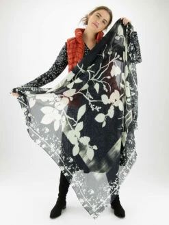 High ACCOMPLISH S90135 Shawls Blauw -PENNINKHOF MODE Winkel 301000895 3