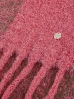 Marc Cain VC B4.13 Z46 Shawls Roze -PENNINKHOF MODE Winkel 301000900 2